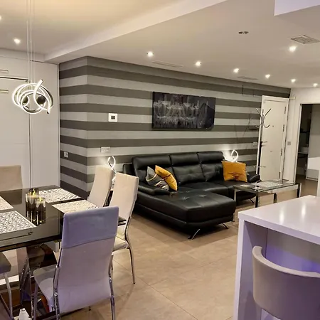 Modern In La Nogalera *